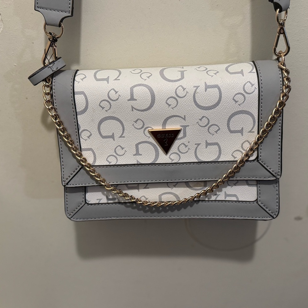 GUESS White and Gray Crossbody Bag NWOT